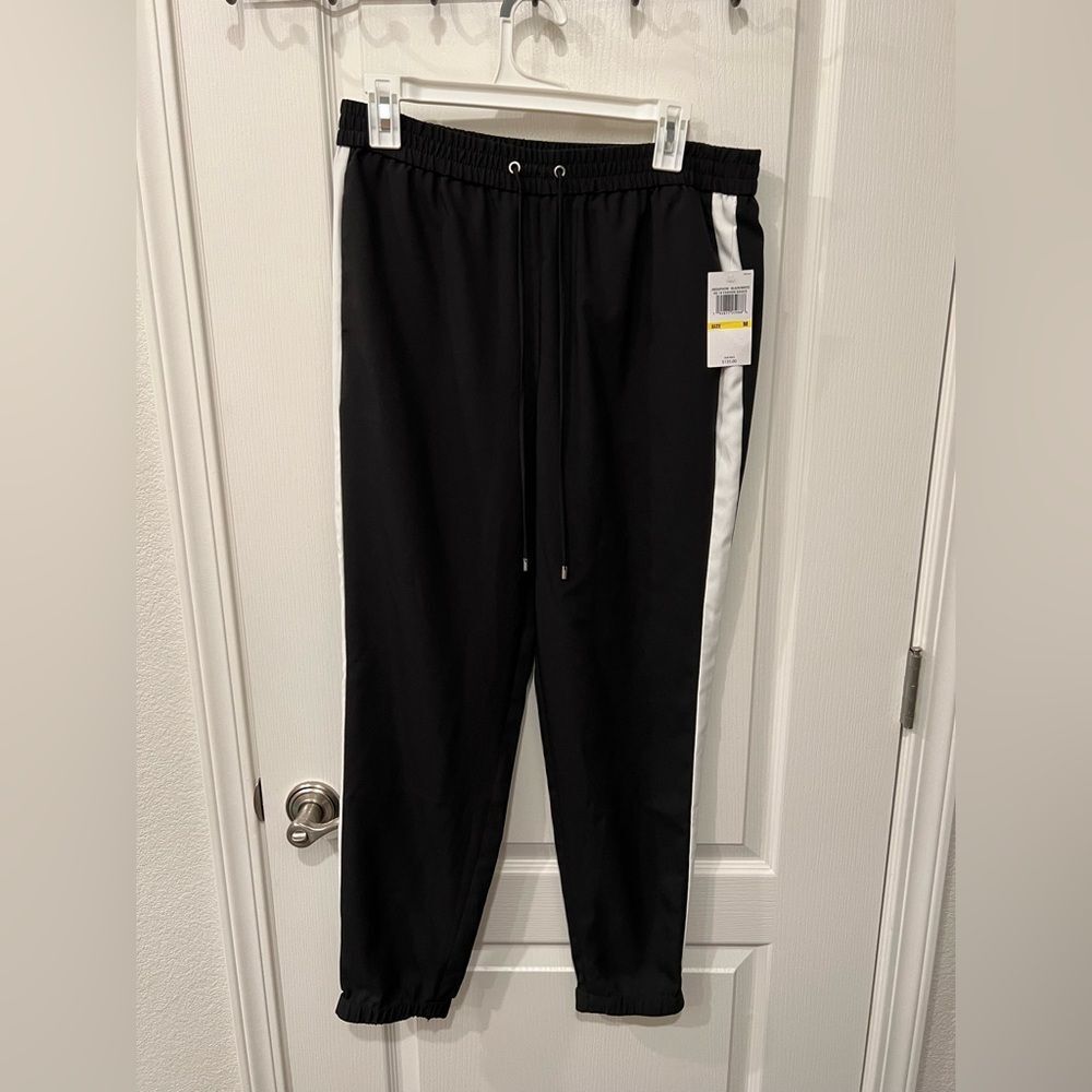 NWT Michael Kors pants size medium